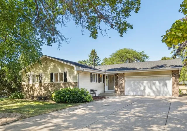 Photo 3 of Single family home for sale at 9920 36th Place N, Minneapolis, MN 55441 | MLS# 7142876 | Listing updated on 2026-09-12