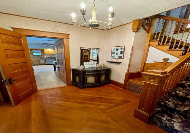 Photo 4 of Single family home for sale at 423 4th Street NE, Barnesville, MN 56514 | MLS# 7142877 | Listing updated on 2026-10-20