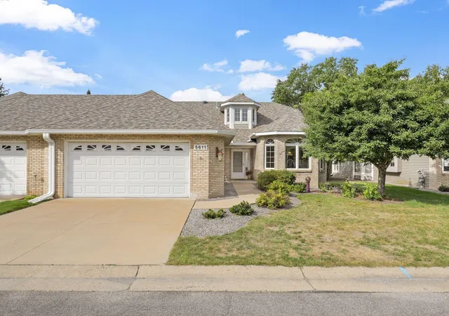 Single family home for sale at 5611 Dunlap Ave N, Saint Paul, MN 55126 | MLS# 7142905