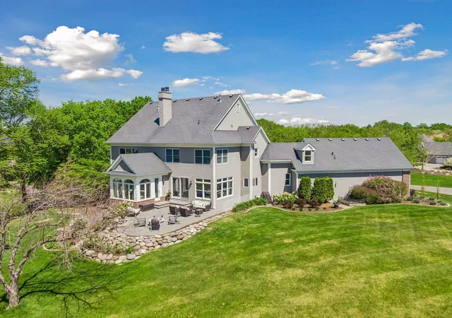 Photo 3 of Single family home for sale at 18482 Bearpath Trl, Eden Prairie, MN 55347 | MLS# 7142921 | Listing updated on 2026-09-11
