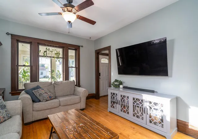 Photo 3 of Single family home for sale at 217 3rd Avenue N, Crookston, MN 56716 | MLS# 7142944 | Listing updated on 2026-09-21