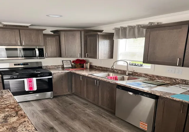 Photo 2 of Single family home for sale at 10 Coban Dr, Duluth, MN 55808 | MLS# 7142963 | Listing updated on 2026-09-14