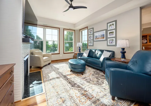 Listing Photo 4 - Condo for sale in building located at 3110 N Chestnut St, Chaska, MN 55318 - Unit #211