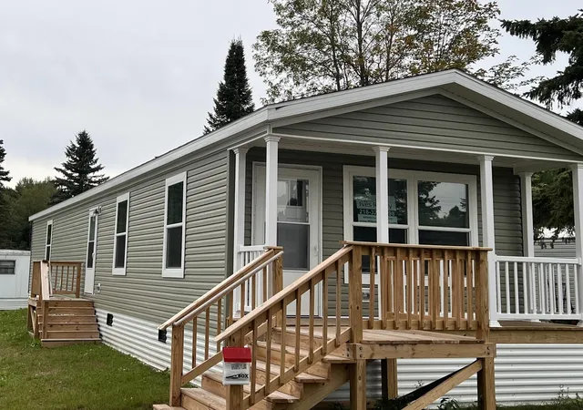 Single family home for sale at 37 Korda Dr, Duluth, MN 55808 | MLS# 7143021