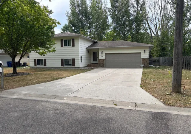 Photo 1 of Single family home for sale at 315 Brook Ave, Moorhead, MN 56560 | MLS# 7143094 | Listing updated on 2026-09-15
