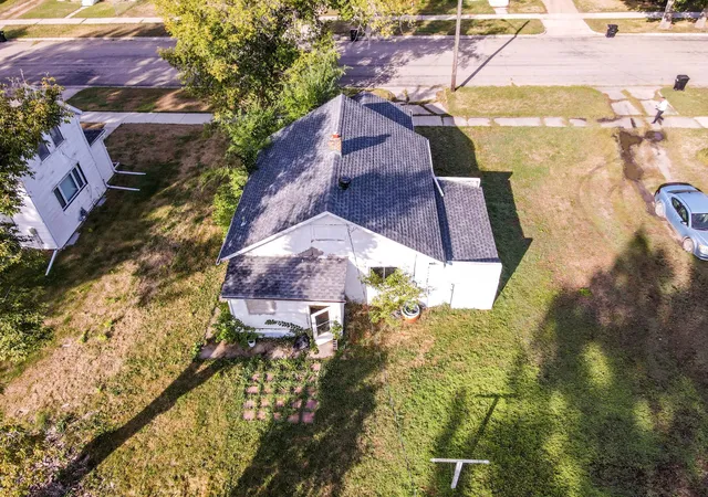 Photo 3 of Single family home for sale at 432 7th Avenue NE, Valley City, ND 58072 | MLS# 7143178 | Listing updated on 2026-09-19