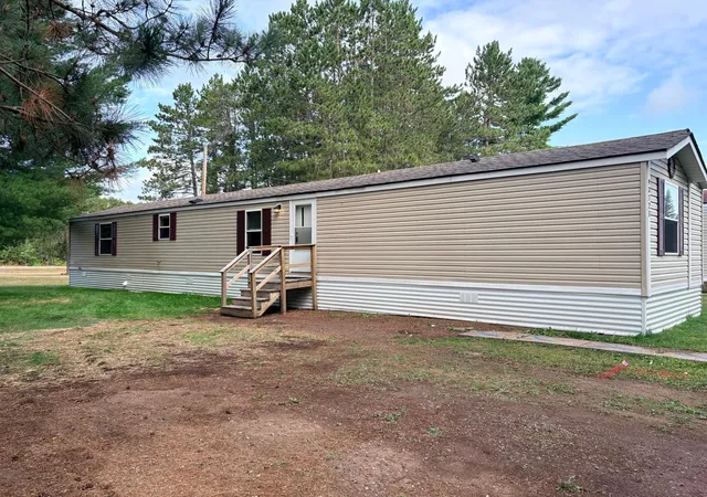 Photo 1 of Sale Pending at 93721 Sun Bay Ln, Sturgeon Lake, MN 55783 | MLS# 7143250 | Listing updated on 2026-09-23