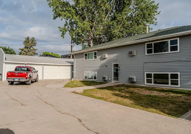 Photo 3 of House for sale at 921 19th Street S, Moorhead, MN 56560 | MLS# 7143292 | Listing updated on 2026-09-19