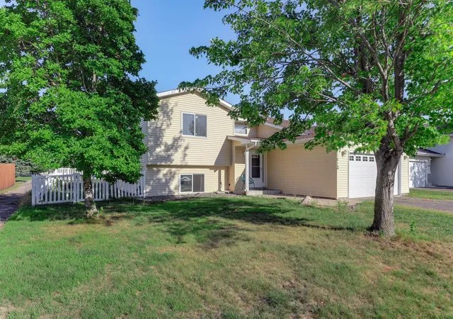 Photo 2 of Single family home for sale at 11012 Edgewood Ave N, Champlin, MN 55316 | MLS# 7143313 | Listing updated on 2026-10-04