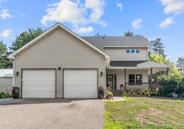 Photo 3 of Single family home for sale at 26141 22nd Street W, Zimmerman, MN 55398 | MLS# 7143852 | Listing updated on 2026-09-15