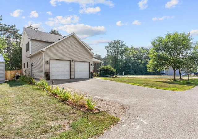 Photo 4 of Single family home for sale at 26141 22nd Street W, Zimmerman, MN 55398 | MLS# 7143852 | Listing updated on 2026-09-15