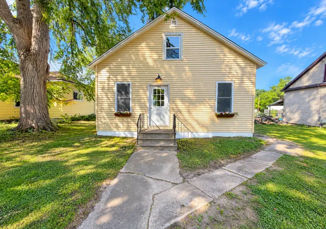 Photo 1 of Single family home for sale at 105 Sadie St, Marble, MN 55764 | MLS# 7143897 | Listing updated on 2026-09-22
