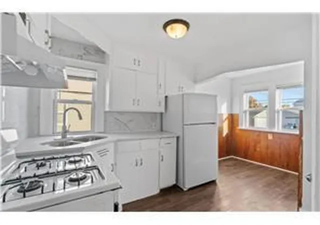Photo 4 of Single family home for sale at 3934 Vera Cruz Ave N, Minneapolis, MN 55422 | MLS# 7144037 | Listing updated on 2026-09-15