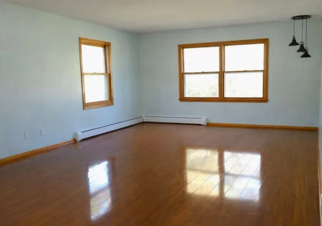 Photo 3 of Single family home for sale at 1518 6th Street SW, Faribault, MN 55021 | MLS# 7144209 | Listing updated on 2026-09-15