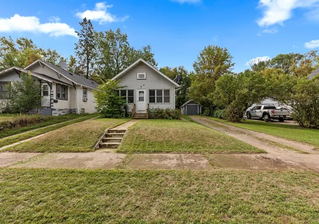 Photo 4 of Single family home for sale at 828 Quince St, Brainerd, MN 56401 | MLS# 7144321 | Listing updated on 2026-09-23