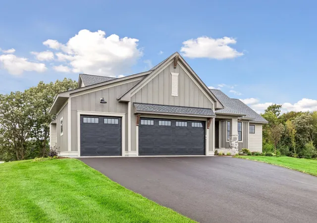 Photo 2 of Single family home for sale at 1053 Hart Lake Ave, New Richmond, WI 54017 | MLS# 7144534 | Listing updated on 2026-10-12