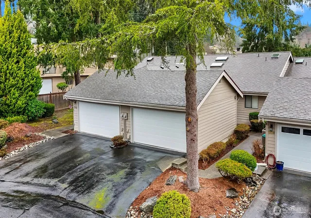 Photo 2 of Condo for sale at 1310 Boise St, Fircrest, WA 98466 | MLS# NWM2339856 | Listing updated on 2026-09-24