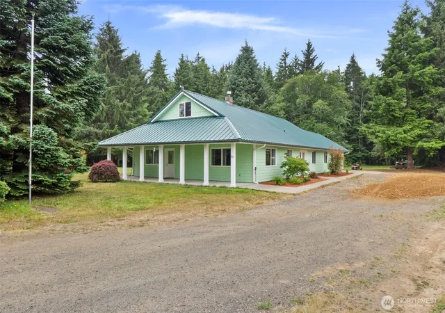 Photo 2 of Single family home for sale at 33 Rustemeyer Rd, Aberdeen, WA 98520 | MLS# NWM2396013 | Listing updated on 2026-09-17