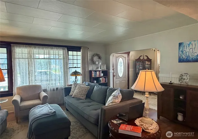Photo 4 of Sale Pending at 403 NW Main Ave, Wilbur, WA 99185 | MLS# NWM2430182 | Listing updated on 2026-09-25