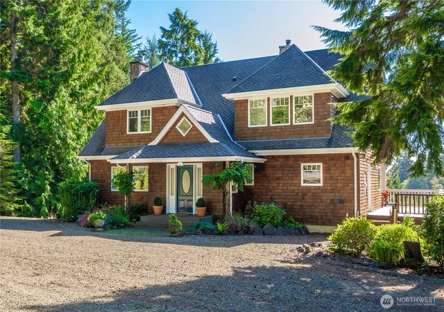 Photo 1 of Single family home for sale at 24 Broadway Hl Rd, Hoquiam, WA 98550 | MLS# NWM2437671 | Listing updated on 2026-09-23