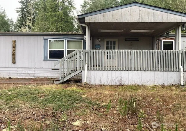 Photo 3 of Sale Pending at 220 N Duckabush Dr, Hoodsport, WA 98548 | MLS# NWM2458633 | Listing updated on 2026-09-25