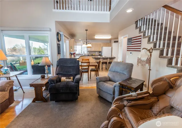 Photo 4 of Single family home for sale at 959 SE Sentry Dr, College Place, WA 99324 | MLS# NWM2461629 | Listing updated on 2026-09-17