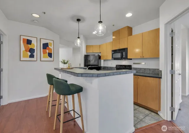 Photo 3 of Condo for sale at 18 Dravus St #207, Seattle, WA 98109 | MLS# NWM2469525 | Listing updated on 2026-09-17