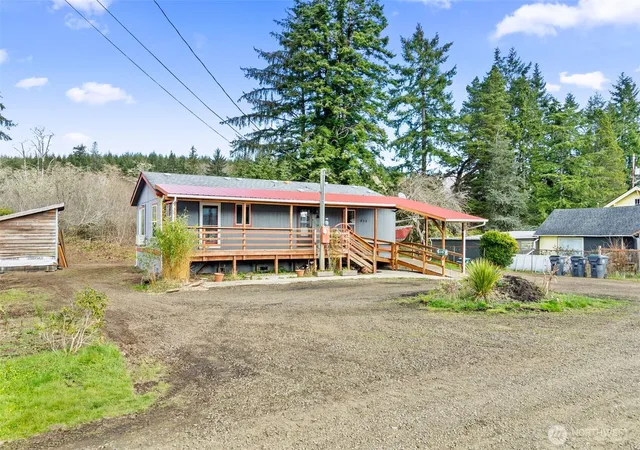 Photo 1 of Sale Pending at 624 Fir St, Hoquiam, WA 98550 | MLS# NWM2483223 | Listing updated on 2026-09-25