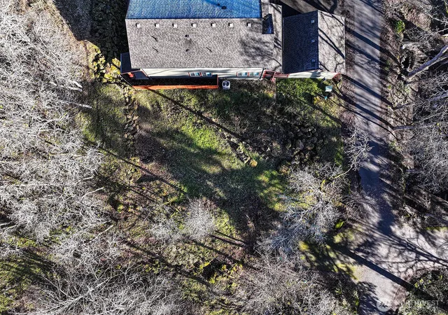 Photo 3 of Land for sale at 912 Hillside Ln, White Salmon, WA 98672 | MLS# NWM2484037 | Listing updated on 2026-09-17