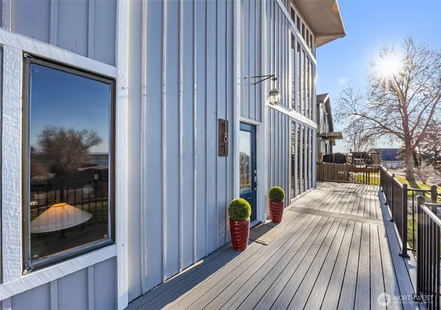 Photo 3 of Single family home for sale at 181 Pelican Dr SE, Moses Lake, WA 98837 | MLS# NWM2489868 | Listing updated on 2026-09-17