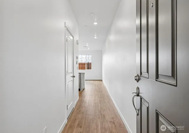 Photo 3 of Sale Pending at 8538 42nd Place Ne #ES73, Marysville, WA 98270 | MLS# NWM2490223 | Listing updated on 2026-09-25