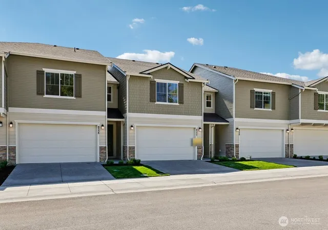 Photo 1 of Sale Pending at 8532 42nd Place Ne #ES74, Marysville, WA 98270 | MLS# NWM2490234 | Listing updated on 2026-09-25