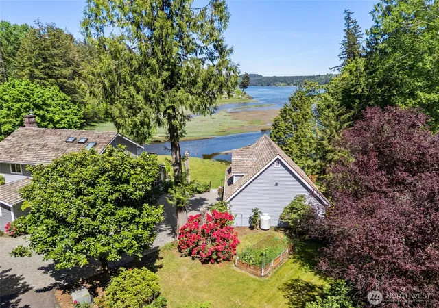 Photo 3 of Single family home for sale at 8320 E Grapeview Loop Rd, Allyn, WA 98524 | MLS# NWM2491250 | Listing updated on 2026-09-29