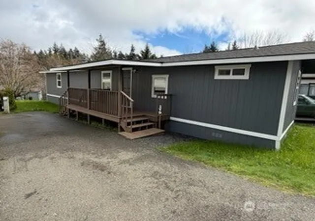 Photo 2 of Sale Pending at 175 Ne Camelot Dr #175, Bremerton, WA 98311 | MLS# NWM2492856 | Listing updated on 2026-09-25