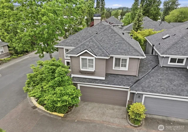 Photo 3 of Sale Pending at 15650 Ne 95th Way #71, Redmond, WA 98052 | MLS# NWM2494460 | Listing updated on 2026-09-29