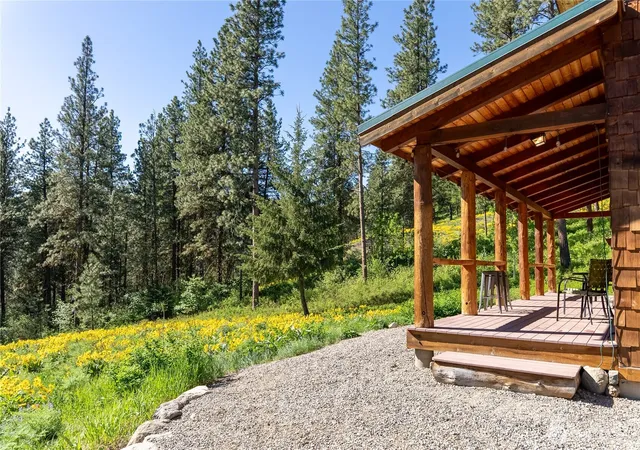 Photo 2 of Sale Pending at 23 Whitebark Ln, Winthrop, WA 98862 | MLS# NWM2496668 | Listing updated on 2026-09-15