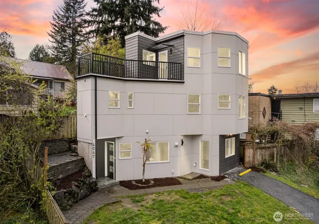 Photo 1 of Single family home for sale at 4047 25th Avenue W, Seattle, WA 98199 | MLS# NWM2498928 | Listing updated on 2026-09-17