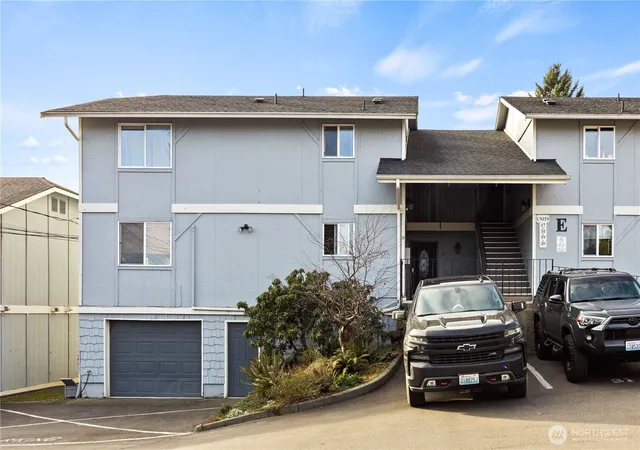 Photo 1 of Sale Pending at 700 Ford Ave #17, Snohomish, WA 98290 | MLS# NWM2501677 | Listing updated on 2026-09-25