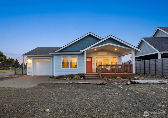 Photo 2 of Single family home for sale at 987 Alida Ct Se, Ocean Shores, WA 98569 | MLS# NWM2502282 | Listing updated on 2026-09-21