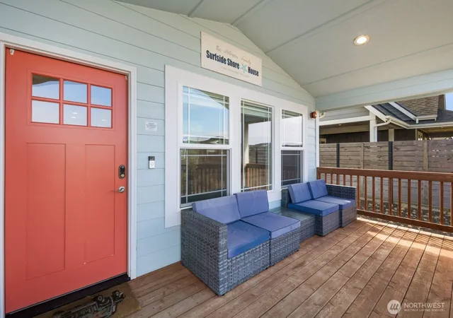Photo 3 of Single family home for sale at 987 Alida Ct SE, Ocean Shores, WA 98569 | MLS# NWM2502282 | Listing updated on 2026-09-21