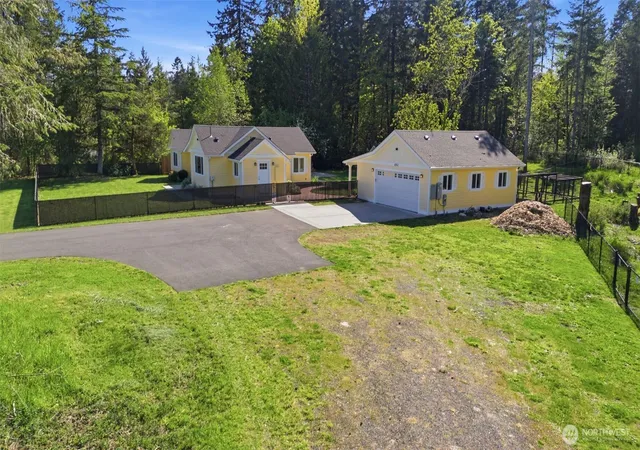 Photo 3 of Single family home for sale at 6941 Libby Rd Ne, Olympia, WA 98506 | MLS# NWM2502734 | Listing updated on 2026-09-26
