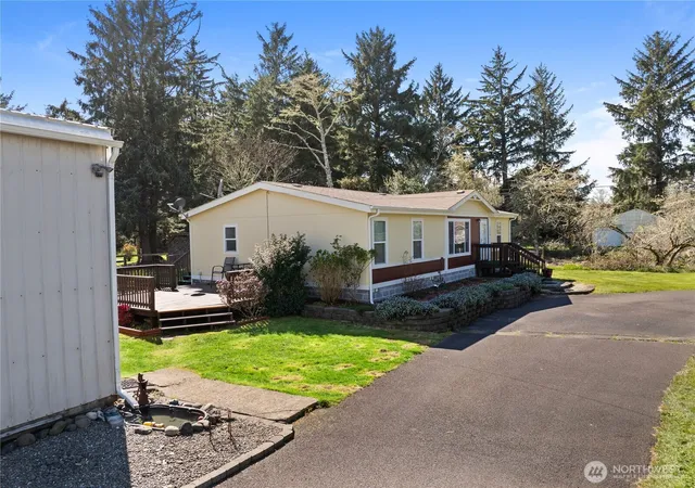 Photo 3 of Manufactured home for sale at 2512 2510 Sid Snyder Dr, Long Beach, WA 98631 | MLS# NWM2502851 | Listing updated on 2026-09-21
