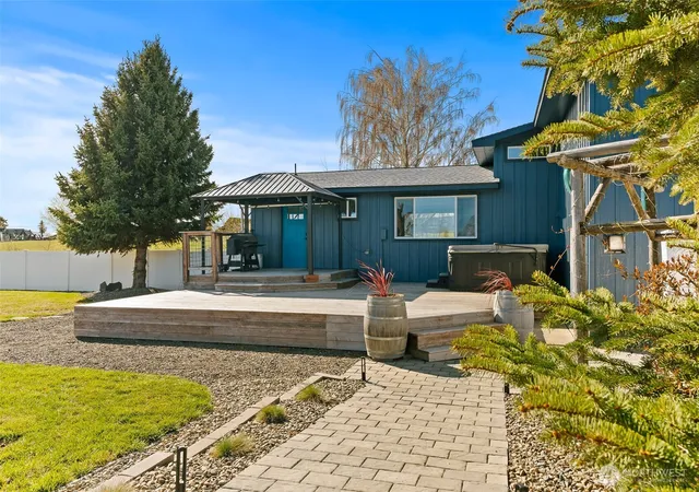 Photo 1 of Single family home for sale at 341 Robinson Cyn Rd, Ellensburg, WA 98926 | MLS# NWM2502879 | Listing updated on 2026-09-21