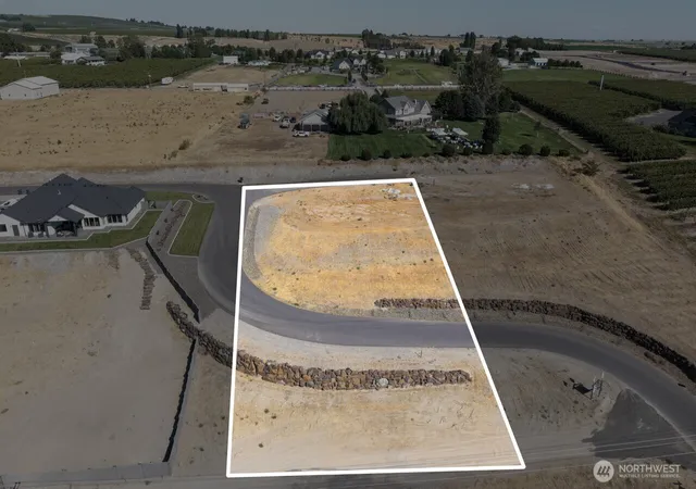 Photo 3 of Land for sale at 29 Columbia Blf Ln, Pasco, WA 99301 | MLS# NWM2503943 | Listing updated on 2026-09-21