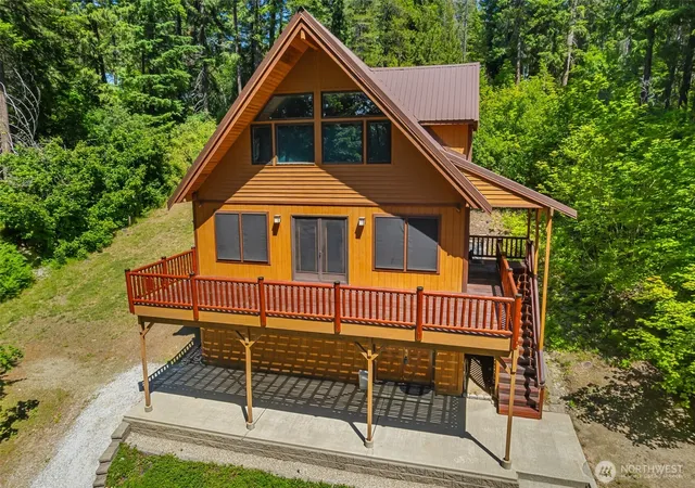 Photo 3 of Single family home for sale at 2454 Salal Dr, Leavenworth, WA 98826 | MLS# NWM2504278 | Listing updated on 2026-09-21