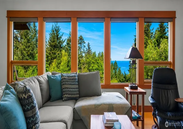 Photo 1 of Sale Pending at 532 Whitecap Rd, Bellingham, WA 98229 | MLS# NWM2504303 | Listing updated on 2026-09-25