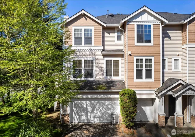 Photo 2 of Townhouse for sale at 23321 60th Place S #7-1, Kent, WA 98032 | MLS# NWM2505797 | Listing updated on 2026-09-21