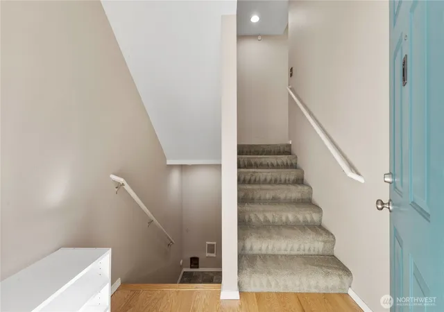 Photo 4 of Townhouse for sale at 23321 60th Place S #7-1, Kent, WA 98032 | MLS# NWM2505797 | Listing updated on 2026-09-21