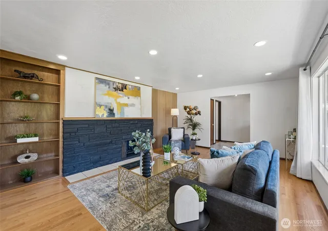 Photo 4 of Single family home for sale at 18832 1st Place SW, Normandy Park, WA 98166 | MLS# NWM2506700 | Listing updated on 2026-09-24