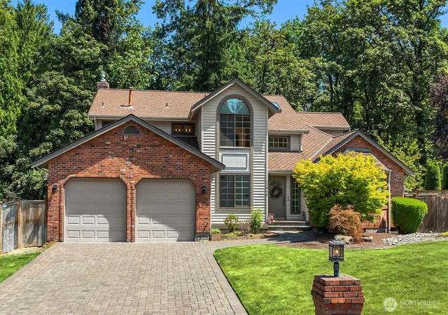 Photo 3 of Sale Pending at 22612 97th Avenue S, Kent, WA 98031 | MLS# NWM2506913 | Listing updated on 2026-09-25